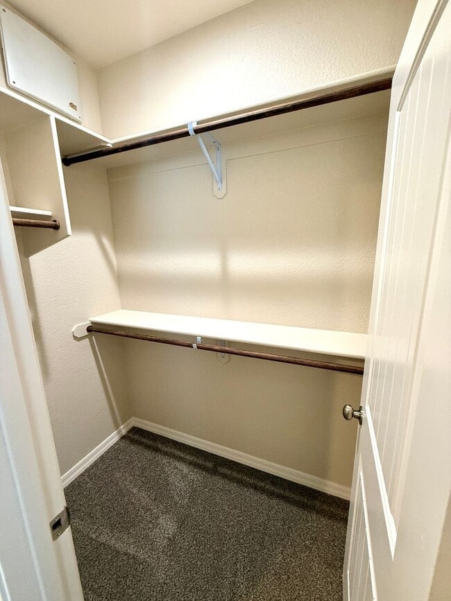 Building Photo - 3774 Meadowbrook Ln