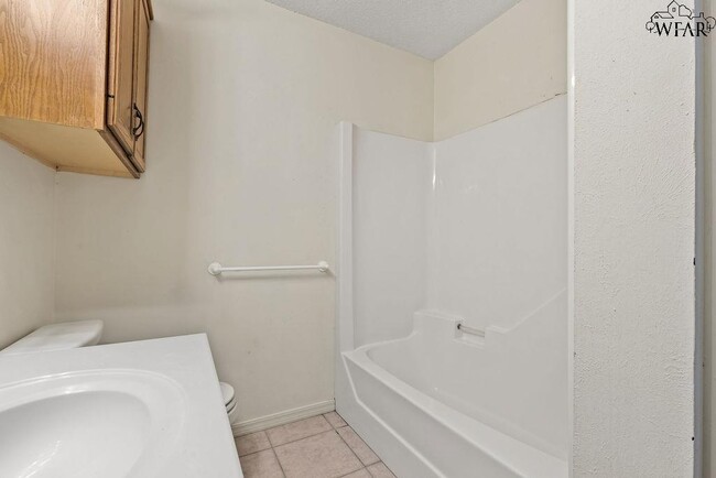 Building Photo - 4705 Eldorado Dr