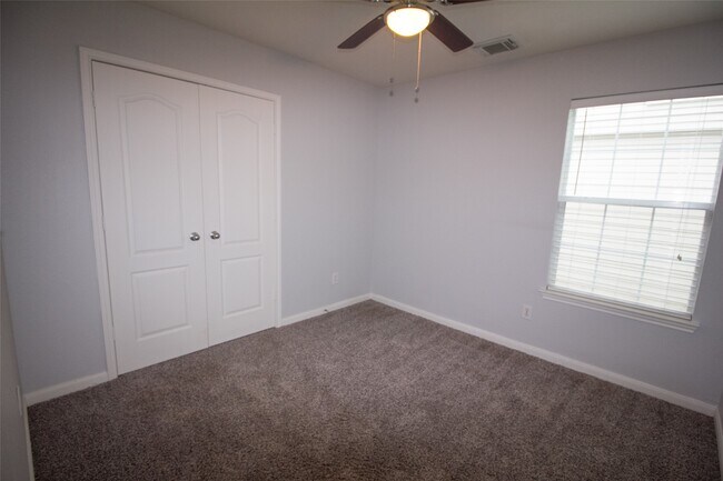 Building Photo - 29523 Legends Stone Dr