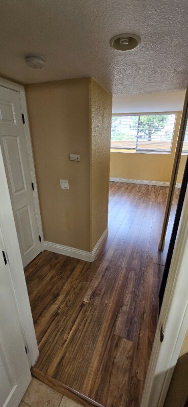 Building Photo - 3965 Nobel Dr