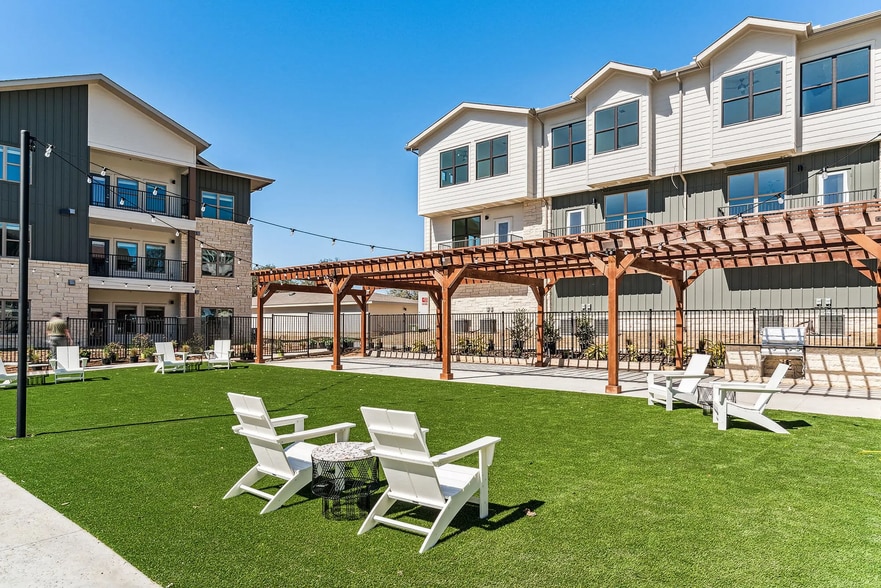 Building Photo - 116 Talon Grasp Trail