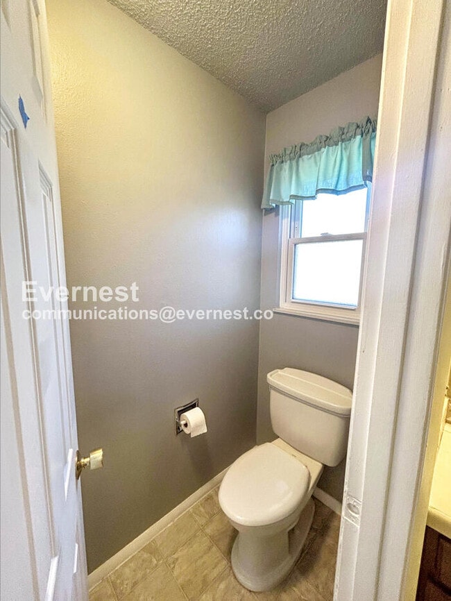 Building Photo - 3118 Squaw Valley Dr