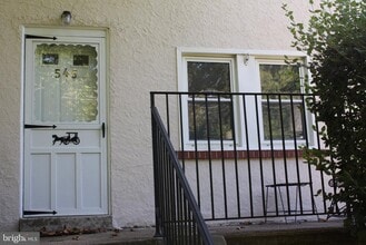 Building Photo - 545 Northbrook Rd