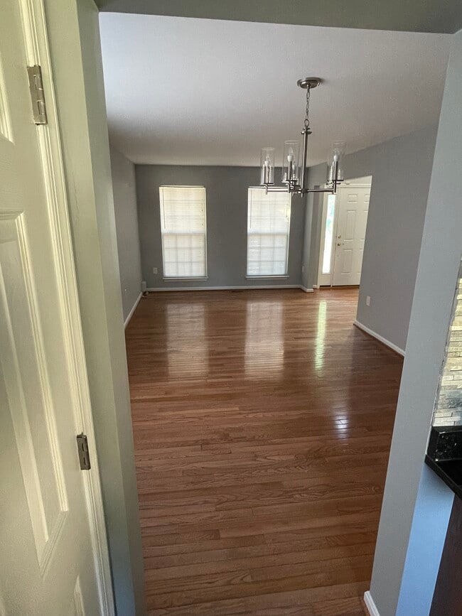 Building Photo - 14268 Town Commons Way