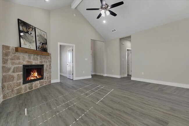 Building Photo - Move In Special - Brand New Spacious 4-bedroom, 2-bathroom Wolfforth Haven