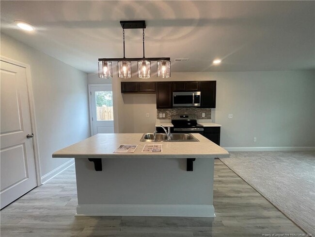 Building Photo - 116 Phillips St