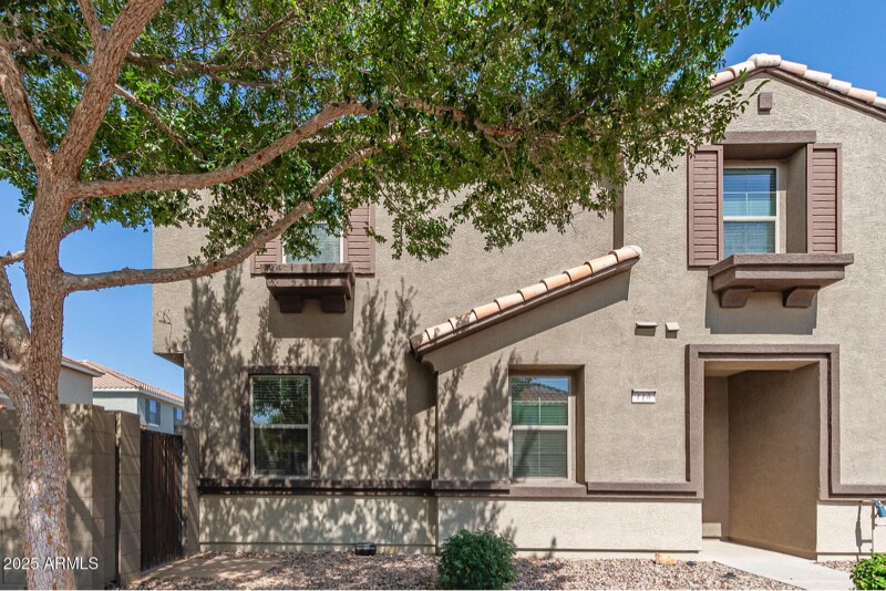 Building Photo - 1255 S Rialto