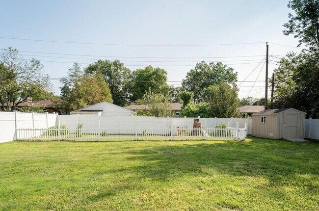 Building Photo - 3213 Bon Air Ave