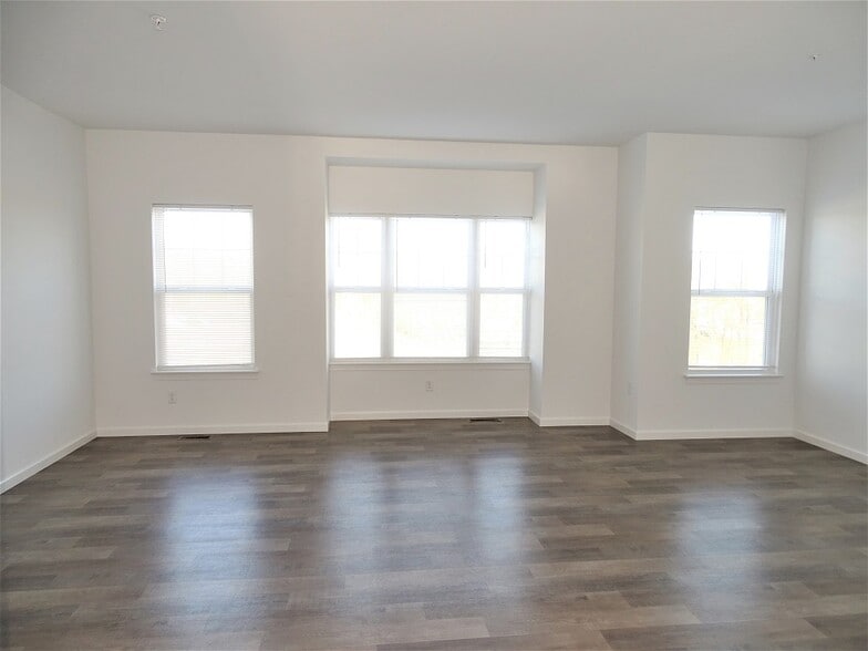 Building Photo - 22 Glenbrook Ct