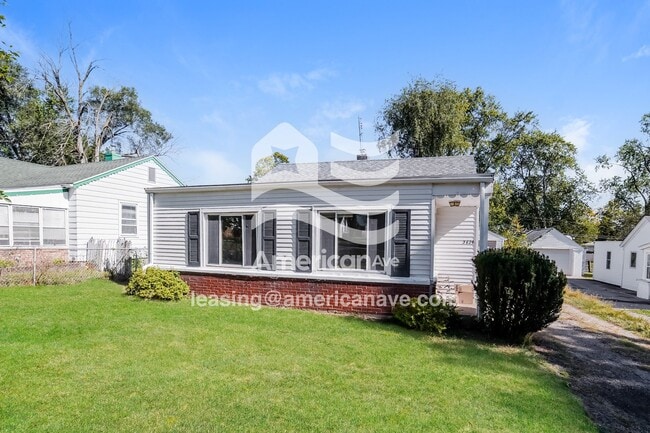 Building Photo - 3624 N Finnell Ave