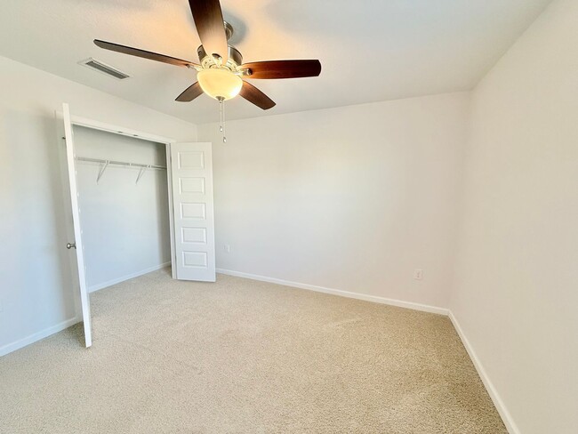 Building Photo - Spacious 4-Bedroom Home - Open Floor Plan