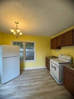 Building Photo - 20 Temple St