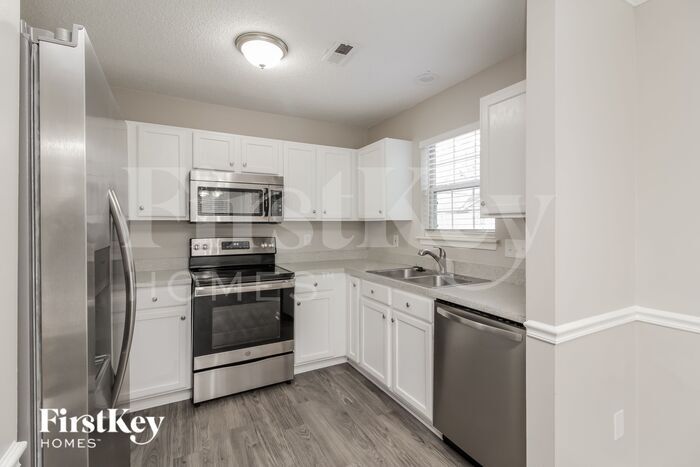 Building Photo - 8400 Galena View Dr