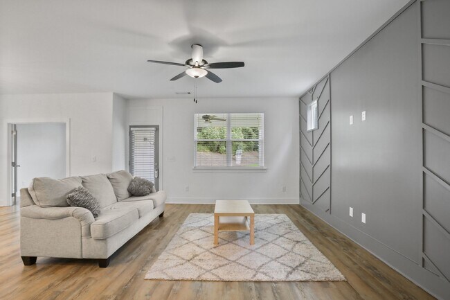 Building Photo - 3411 Adler Trl