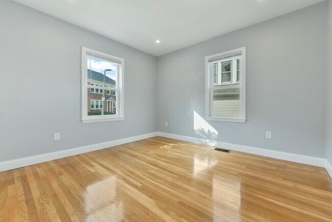 Building Photo - 60 Lane Park