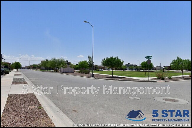 Building Photo - 6933 Copper Town Dr