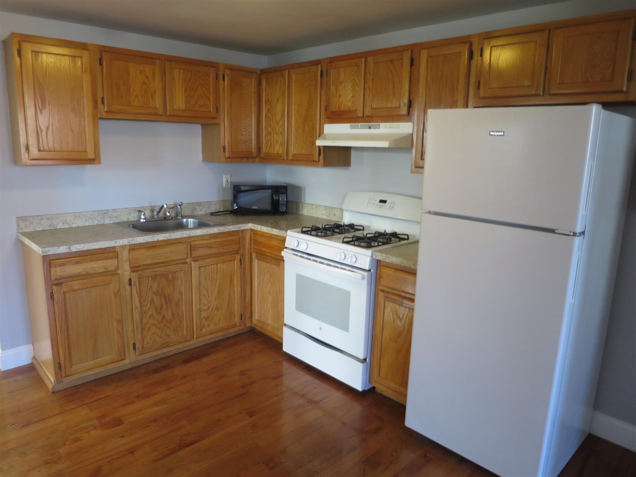 Building Photo - 360 Somerville Ave