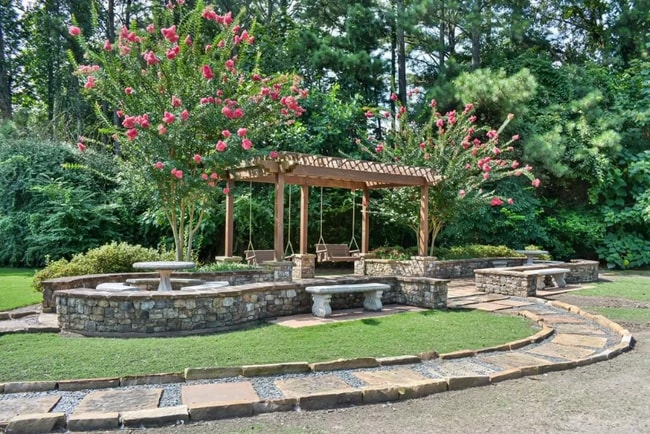 Building Photo - 47 Doranne Ct