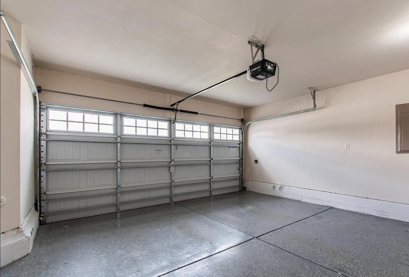 Garage - 1101 Boxcar Way