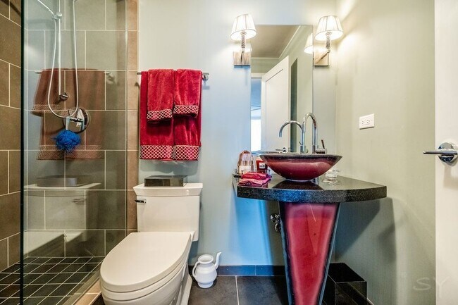 Building Photo - 2800 N Lake Shore Dr