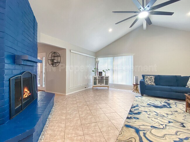 Building Photo - 9609 Woodland Hills