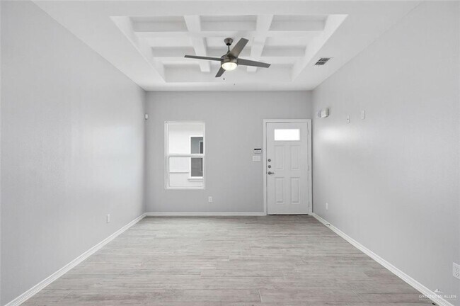 Building Photo - 14 Retama Ln