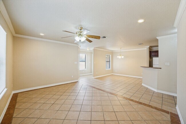 Building Photo - 11443 Creek Eagle