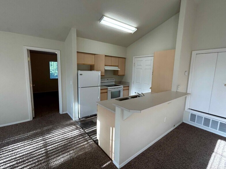 Building Photo - 215 N Sea Fury Ln