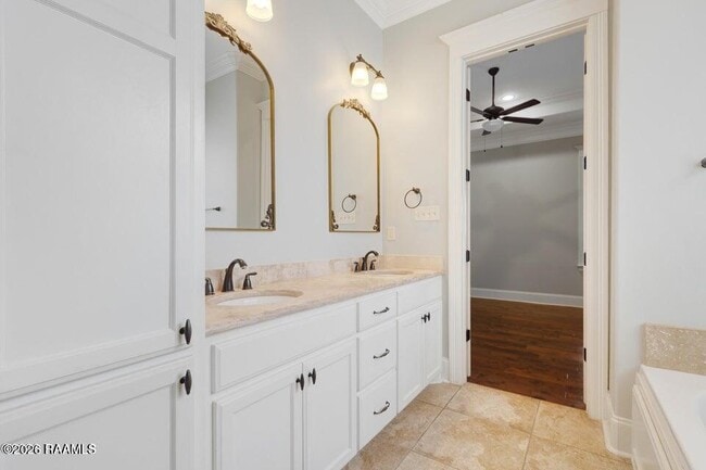 Building Photo - 207 Summerland Key Ln