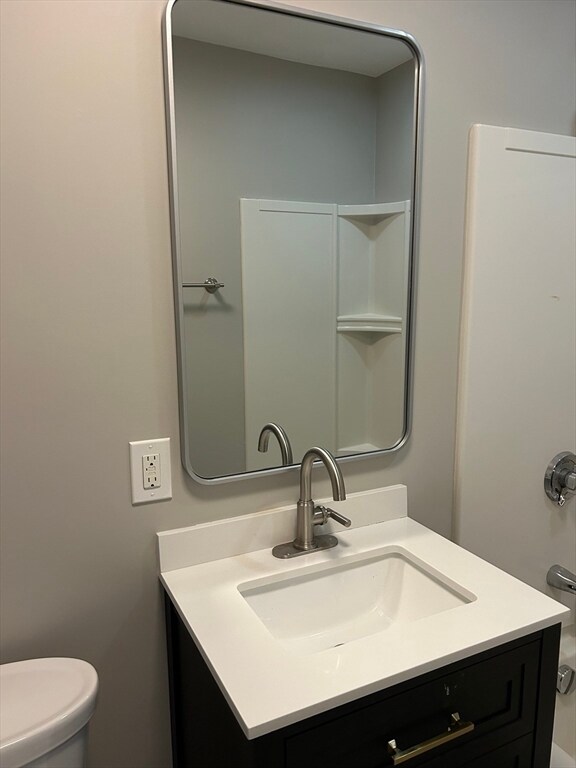 Building Photo - 18 Ashcroft St