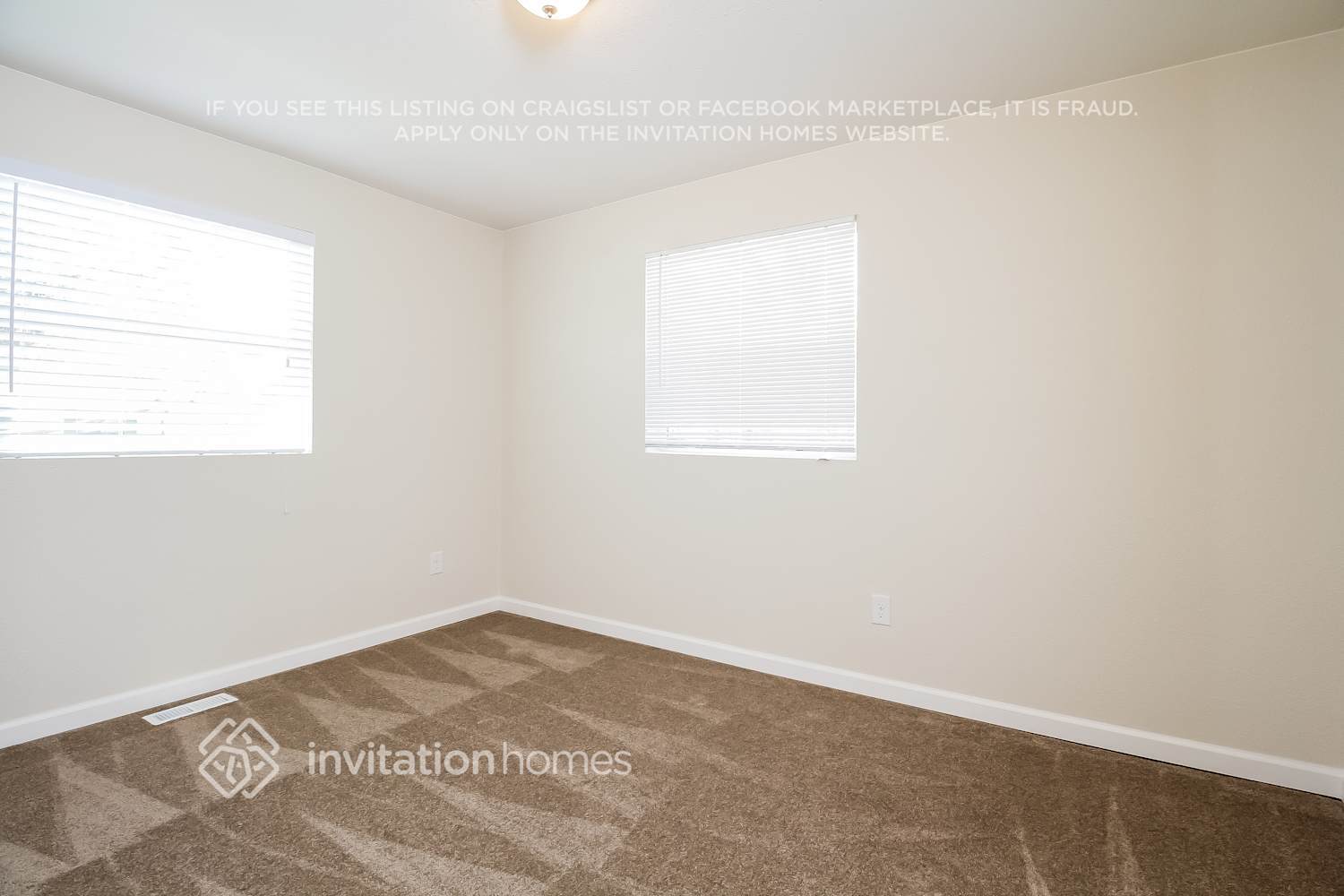 Building Photo - 5342 Xanadu St