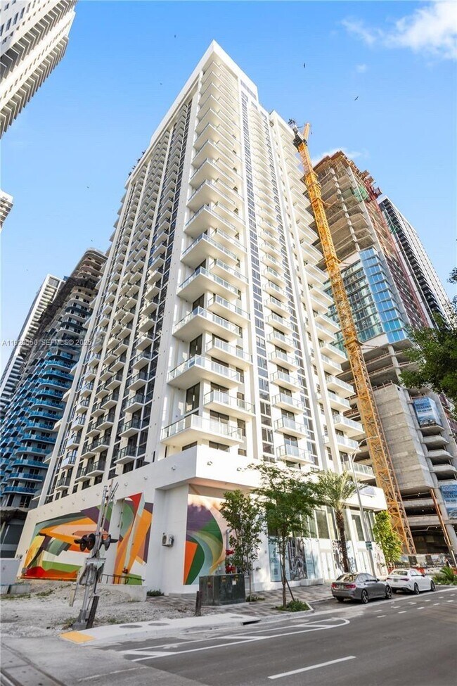 Building Photo - 11 NE 6th St