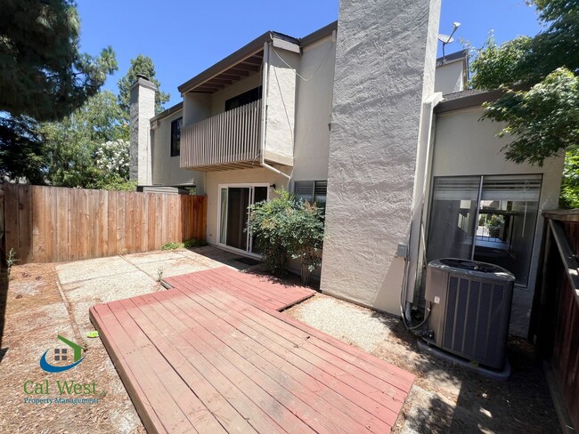 Building Photo - $4,495.00 Almaden 3BD/2.5BA Townhome in the Copperwood Community