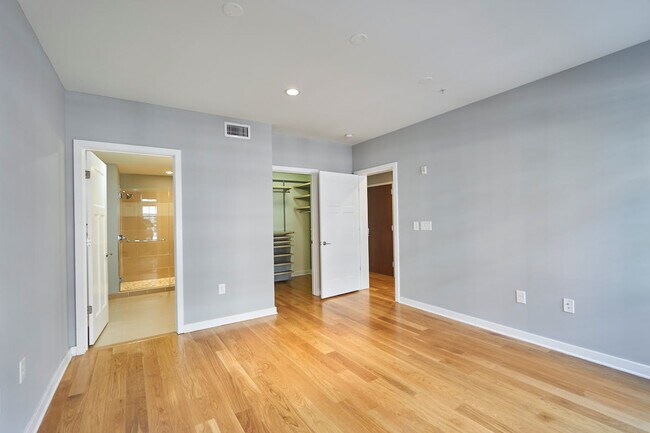 Building Photo - 1610 N Queen St