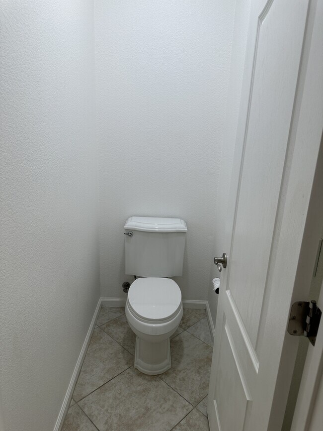 Building Photo - 91 W Recreo Ct