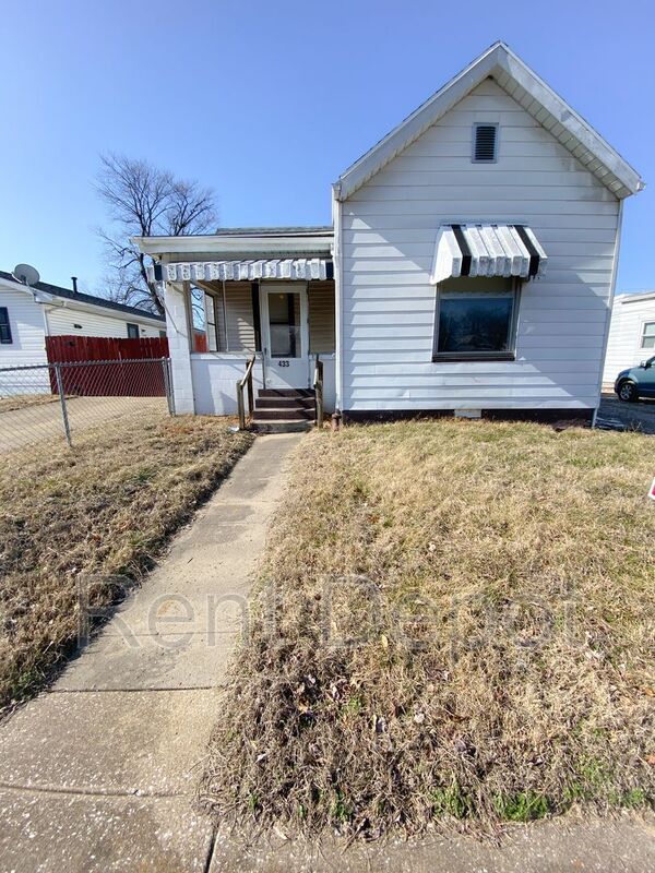 Primary Photo - 433 S Evans Ave