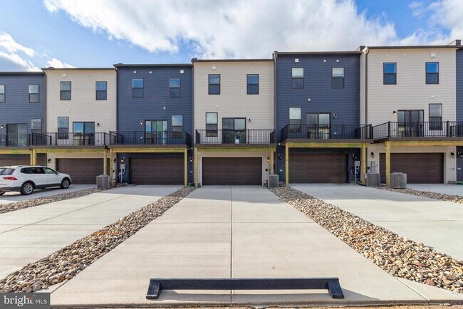 Building Photo - 406 Carroll Walk Ave