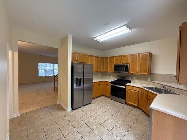 Building Photo - Summerfield Townhomes