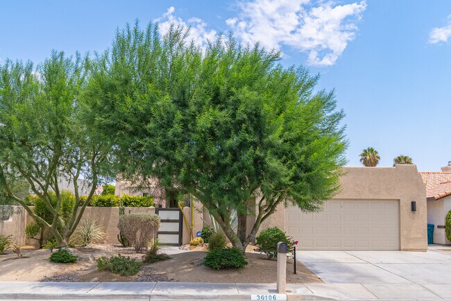 Building Photo - 30106 Avenida Alvera