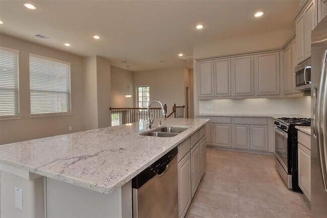 Building Photo - 163 Axlewood Ct