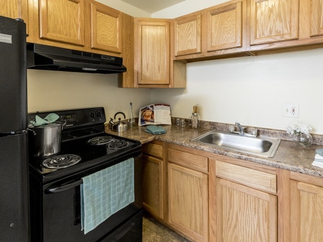 Primary Photo - Newport Terrace Apartments