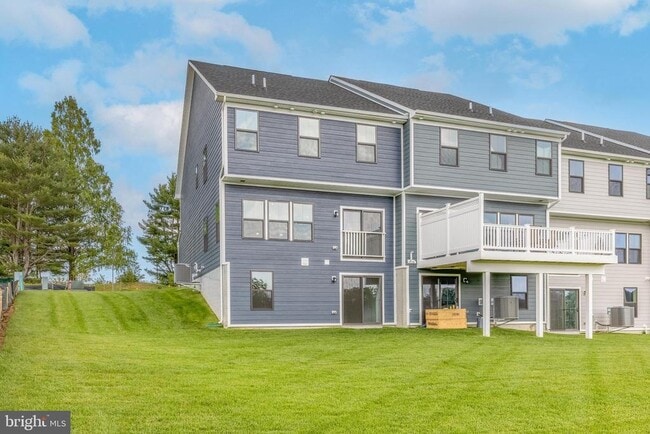 Building Photo - 716 Rolling Oaks Wy