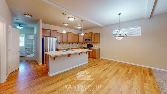 Building Photo - "Cozy" Meets "Modern": 3-Bedroom Home with Dreamy Front Porch Retreat!