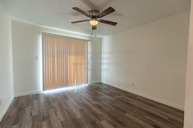 Building Photo - 519 N Daisy Ave