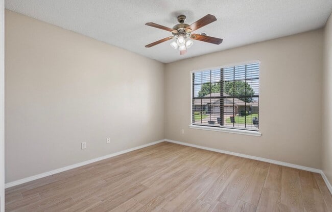 Building Photo - 2708 Azure Hills Dr
