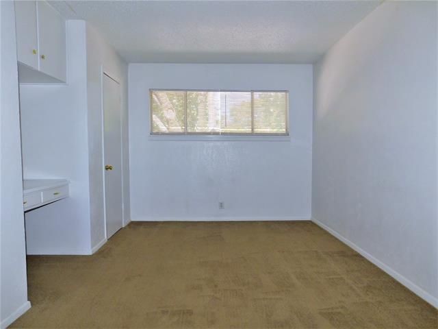 Building Photo - 401 Betchan Dr