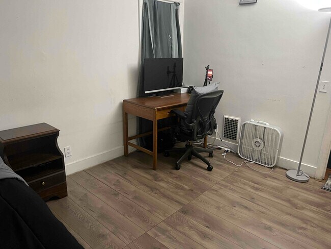 Building Photo - 315 Fetzner Rd