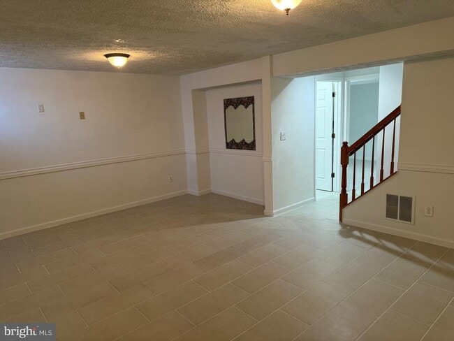 Building Photo - 16918 Toms River Loop