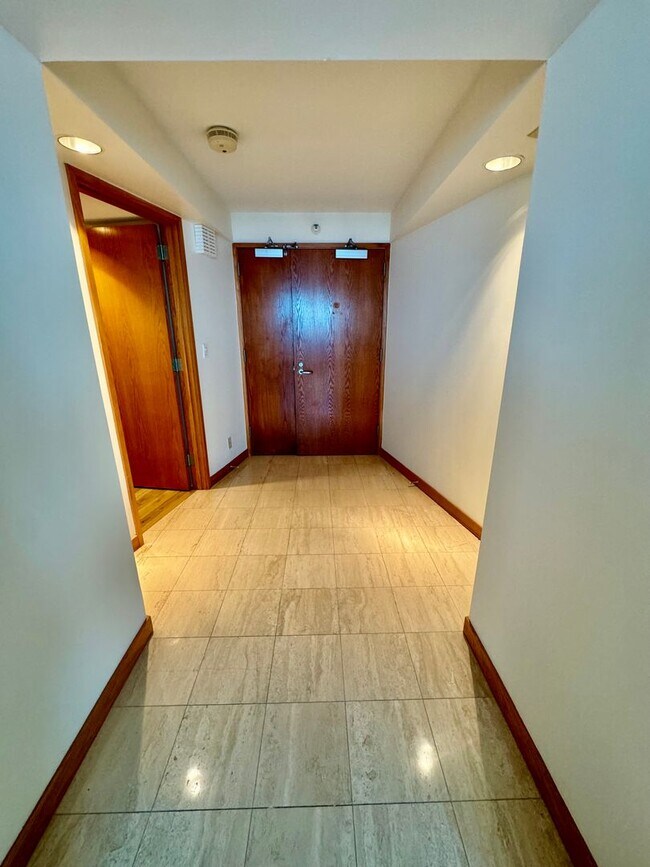 Building Photo - 2/2/2 Ocean-Front Nauru Towers, Endless Ocean Views, 34Floor