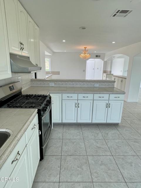 Building Photo - 1148 Colina Vista